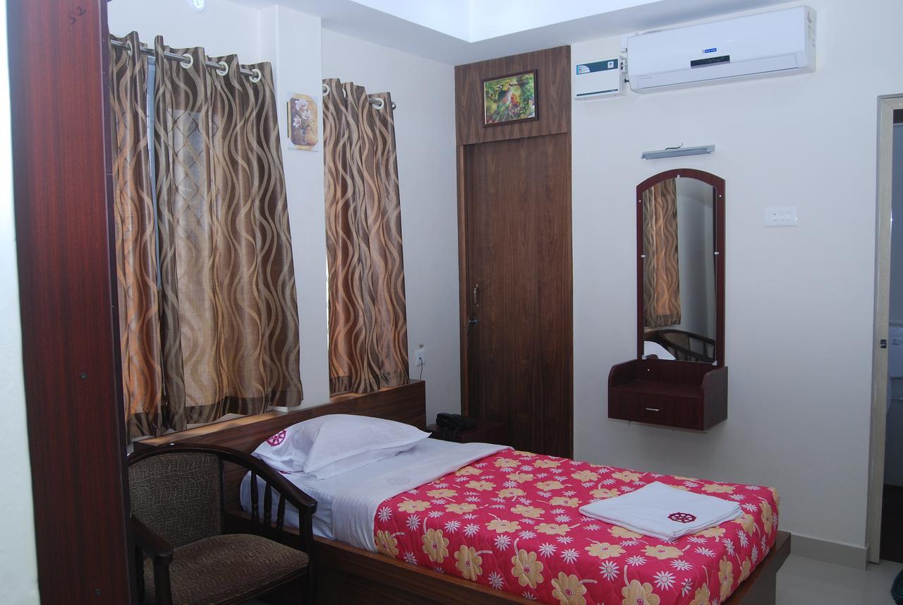 Chakraa Residency Hotel Ramanathapuram Exterior foto